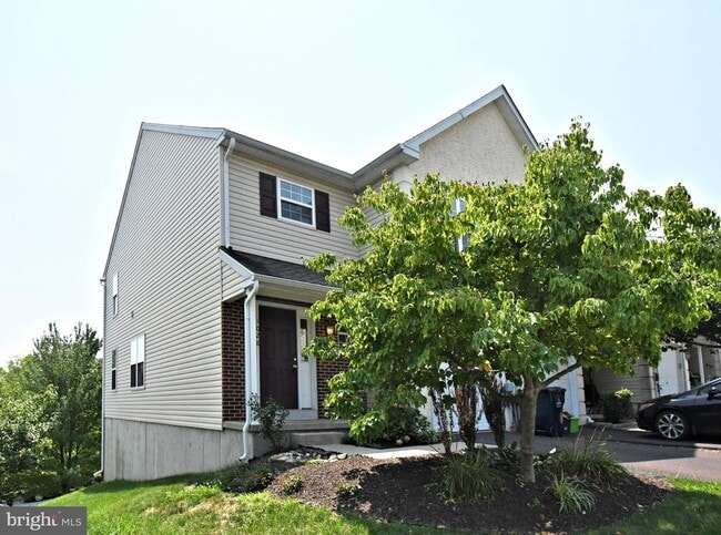 Building Photo - 1028 Balley Dr