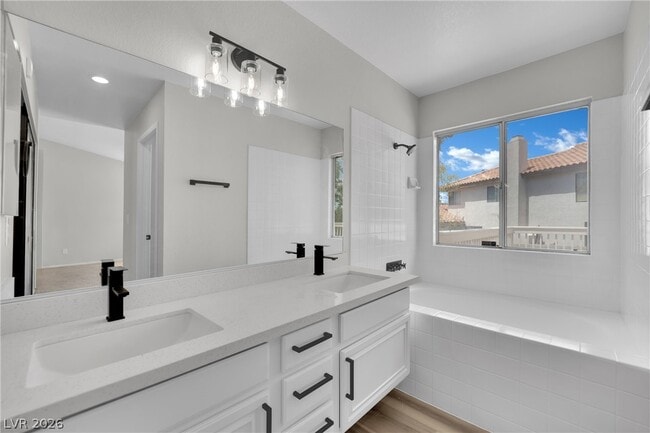 Building Photo - 2520 Machado Dr
