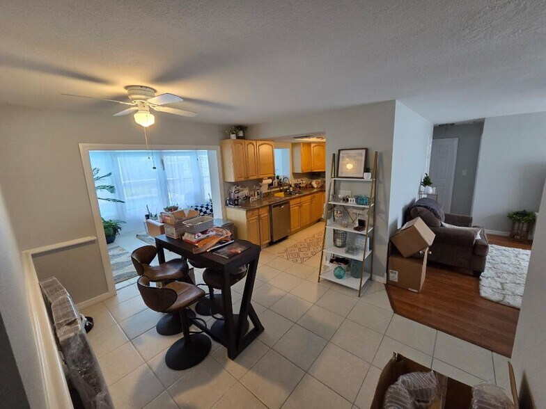 The wall btwn kitchen/livingroom will be removed - 1118 SE 19th Ln