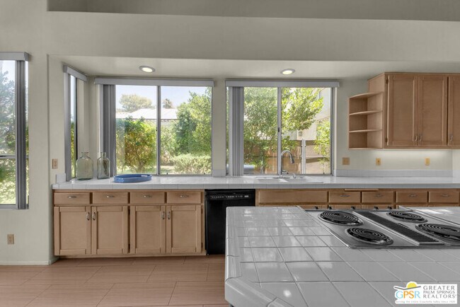 Building Photo - 29921 E Trancas Dr
