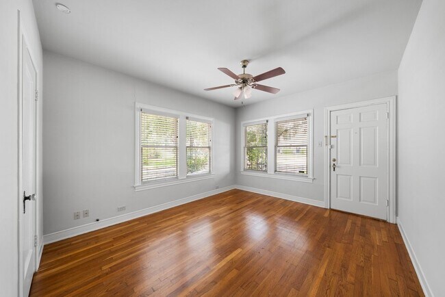 Building Photo - 109 W Norwood Ct
