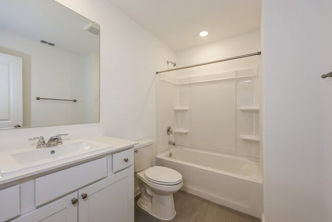 Building Photo - 103 Wild Rose Dr