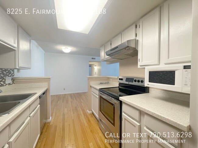 Building Photo - 8225 E Fairmount Dr