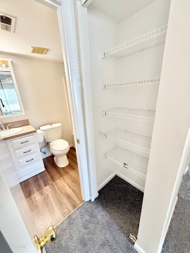 Building Photo - HURRY!!!***2 BED Condo/Downstairs unit/ W,S&T INCLUDED!!