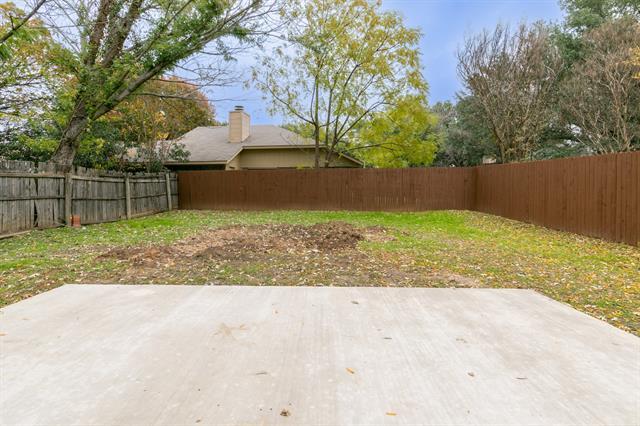 Building Photo - 2239 Turf Club Dr
