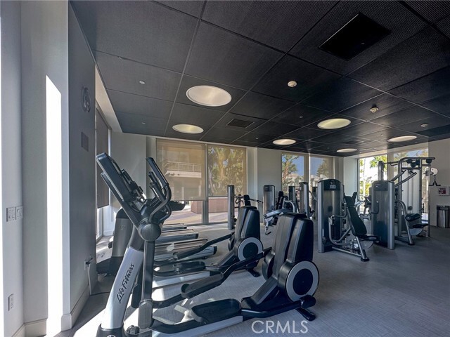 Building Photo - 5068 Scholarship