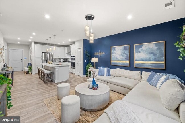 Building Photo - 102 St Ives Pl