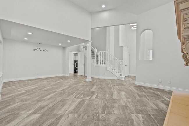 Building Photo - 618 Sinaloa Rd