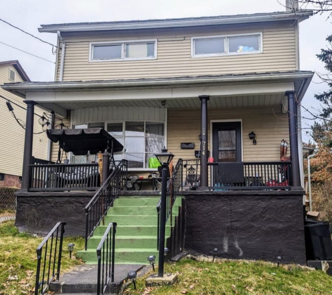 Building Photo - 714 Orchard St