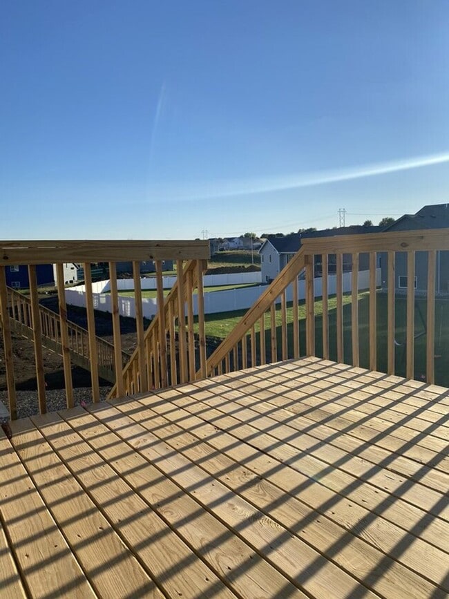 Building Photo - 1114 N Brennan Ct
