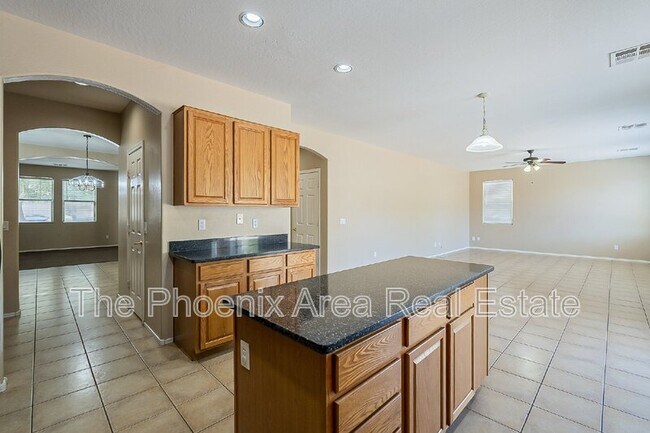 Building Photo - 43476 Caven Dr