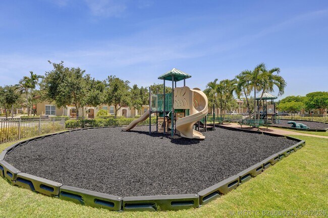 Building Photo - 1326 SW 147th Ter