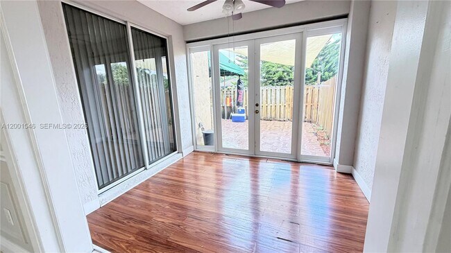 Building Photo - 15249 SW 37th Terrace