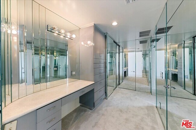 Building Photo - 18244 Coastline Dr