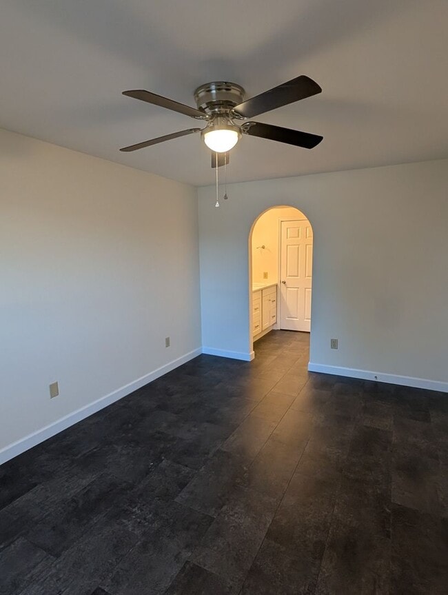 Building Photo - 2 Bed/ 2 Bath- Village South Condominiums - Available NOW!