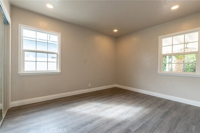 Building Photo - 14043 Mystic St