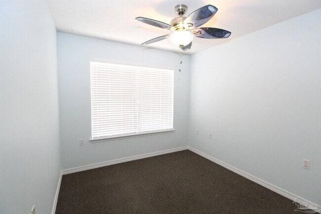 Building Photo - 1128 Sweetbriar St