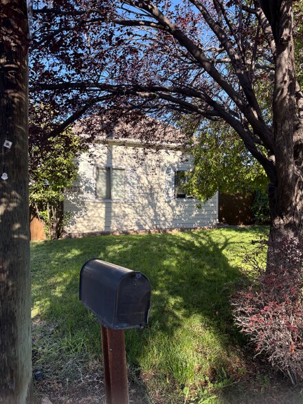 Primary Photo - 2127 N 15th St