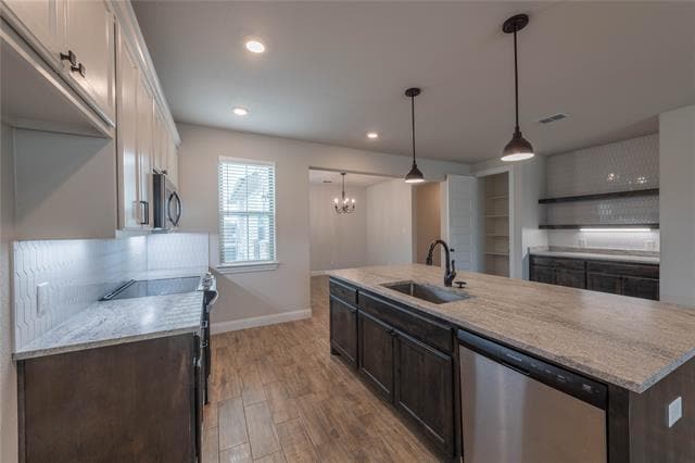 Building Photo - 9716 Thorncrown Ln