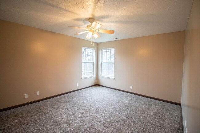 Building Photo - 2225 Bridgewater Cir