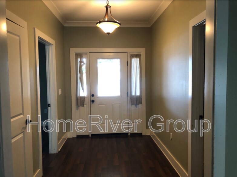 Building Photo - 106 Forge Dr