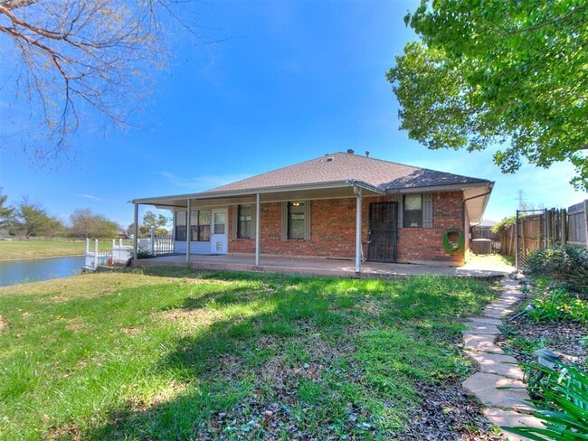 Building Photo - 7317 Louisburg Dr