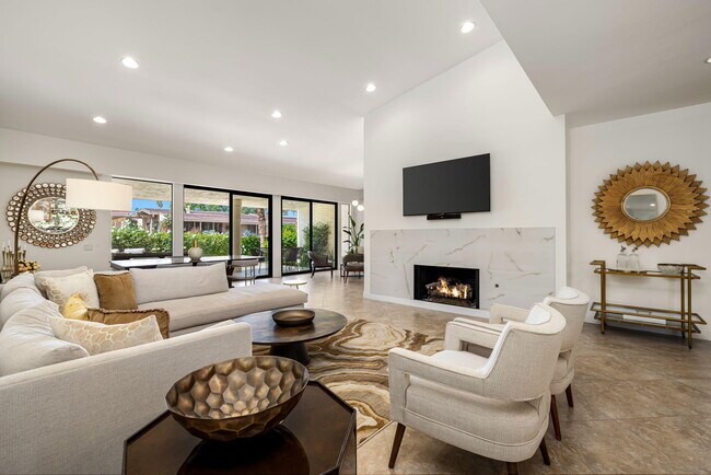 Building Photo - 44837 Oro Grande Cir