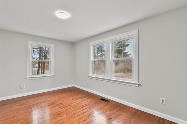 Building Photo - 138 Walker Rd
