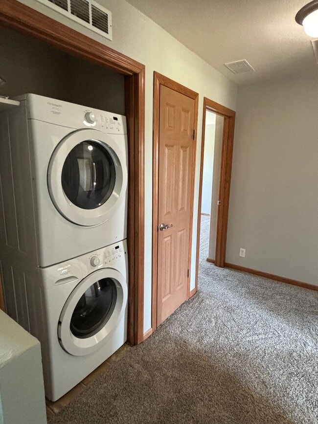 Building Photo - Fully Remodeled 3 Bedroom | 2.5 Bath Townhome – Great Location off K-18!