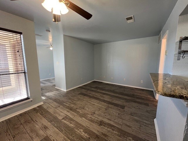 Building Photo - 3125 Sondra Dr