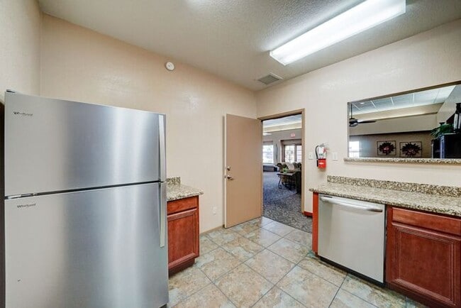 Building Photo - READY TO VIEW NOW! -FIRST MONTH RENT FREE-...
