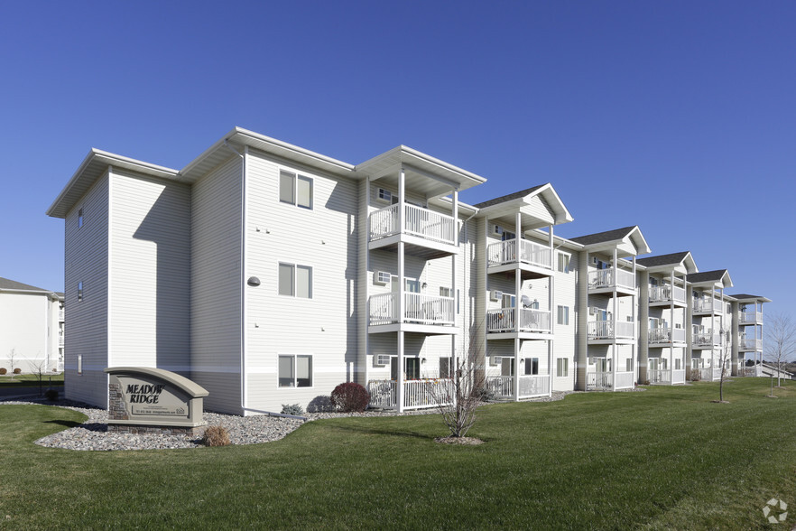 Primary Photo - Meadow Ridge Apartments