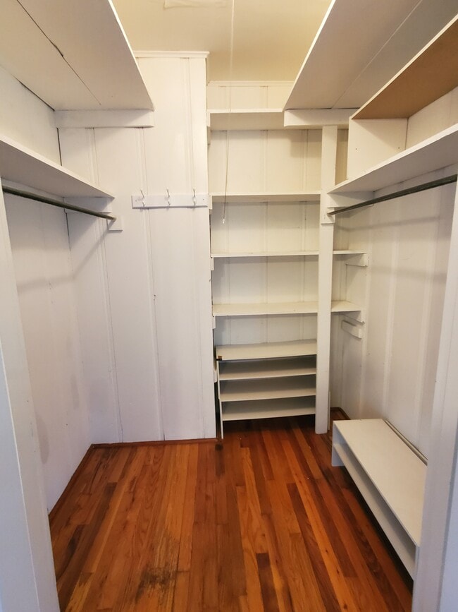 Building Photo - 829 Texas Ave