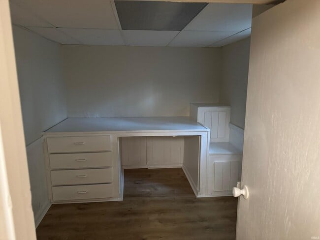 Building Photo - 539 Goshen Ave