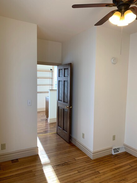 Bedroom - 1034 Spaight St