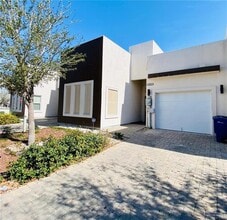 Building Photo - 14 N 51st St