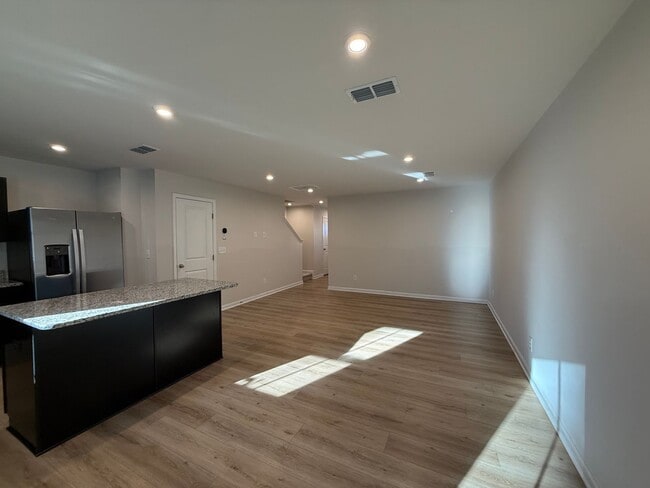 Building Photo - Modern 3-Bedroom Townhouse with Garage & Private Patio