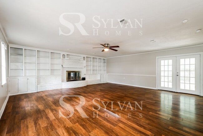 Building Photo - The Lifestyle You Deserve.