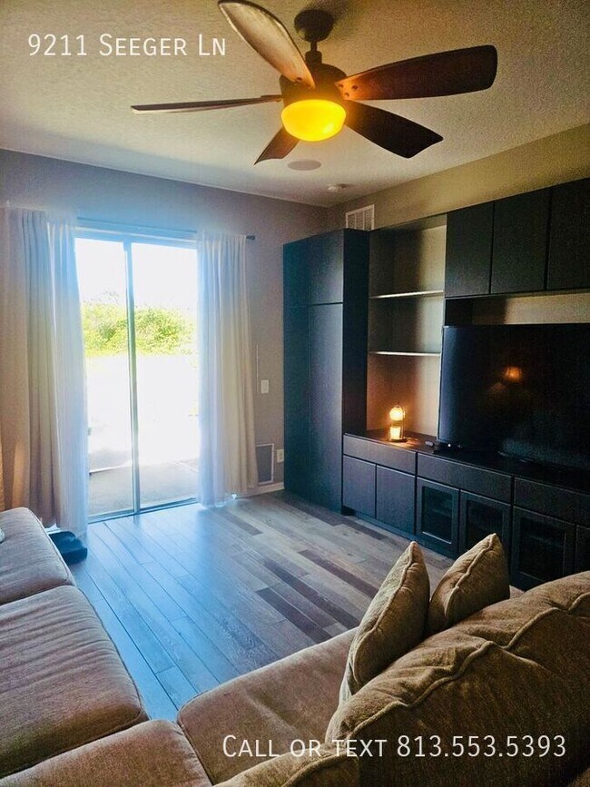 Building Photo - 9211 Seeger Ln