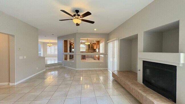 Building Photo - 6675 Coronado Crest Ave