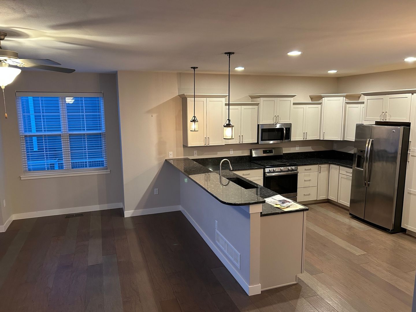 Building Photo - 300 Clark Dr