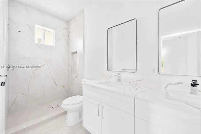 Building Photo - 10745 SW 217th Ave