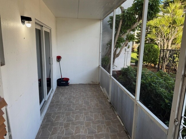 Building Photo - 4500 N Flagler Dr