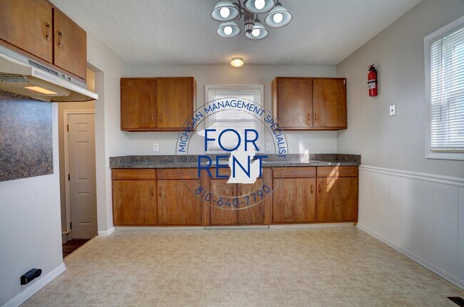 Building Photo - 1426 Pettibone Ave