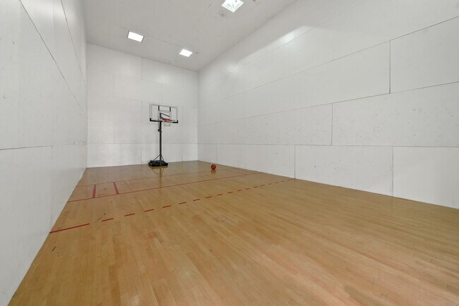 Building Photo - 11790 St Andrews Place