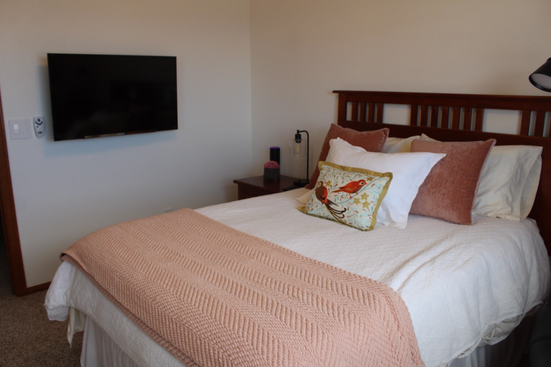 Full Bedroom - 16362 Kamana Rd