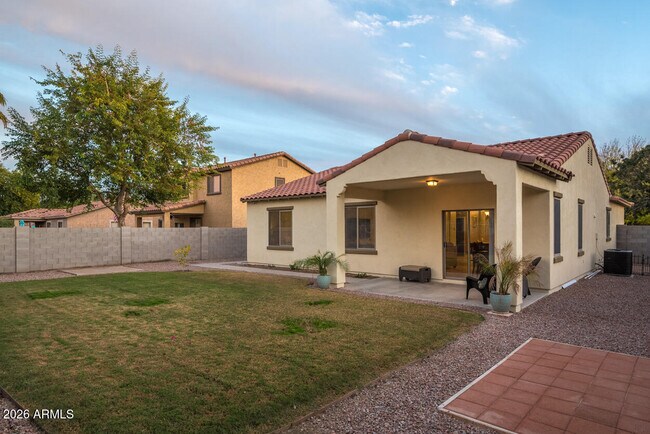 Building Photo - 1546 E Azalea Dr