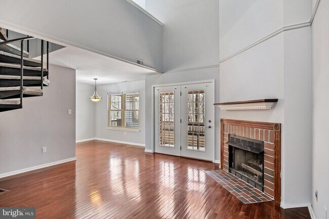 Building Photo - 321 Tavistock Rd