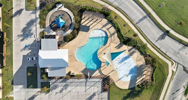 Building Photo - 1613 Grand Villa St