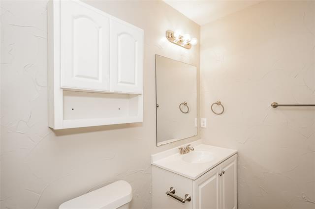 Building Photo - 3114 Echo Dr
